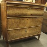 789 7672 CHEST OF DRAWERS
